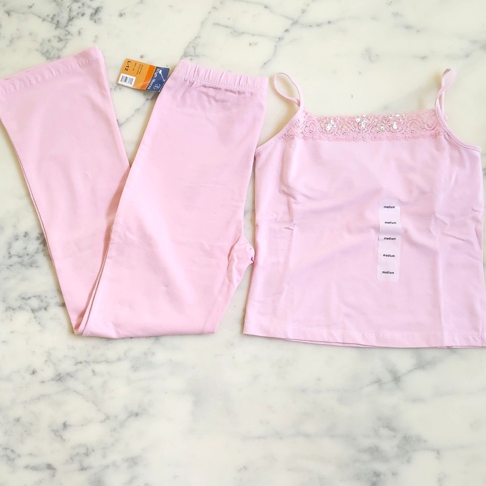 NWT. Girl's Cotton/Spandex Beaded Sparkling Lace Cami w/build-in bra & Pants Set